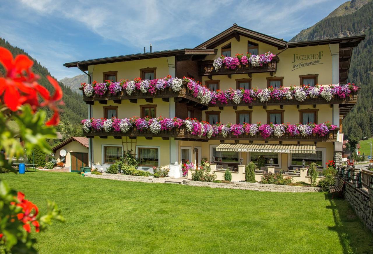 Hotel Jaegerhof Kaunertal Bagian luar foto