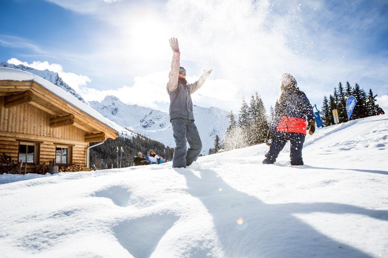 Hotel Jaegerhof Kaunertal Bagian luar foto