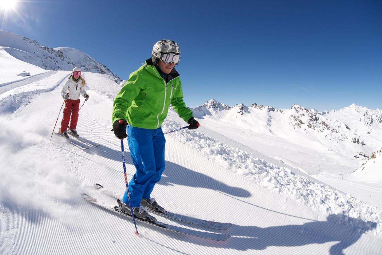Hotel Jaegerhof Kaunertal Bagian luar foto