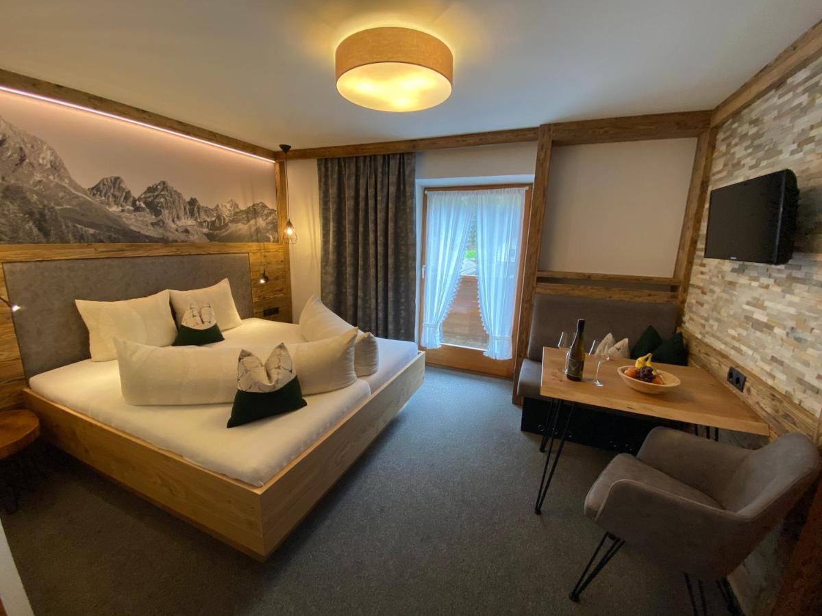 Hotel Jaegerhof Kaunertal Bagian luar foto