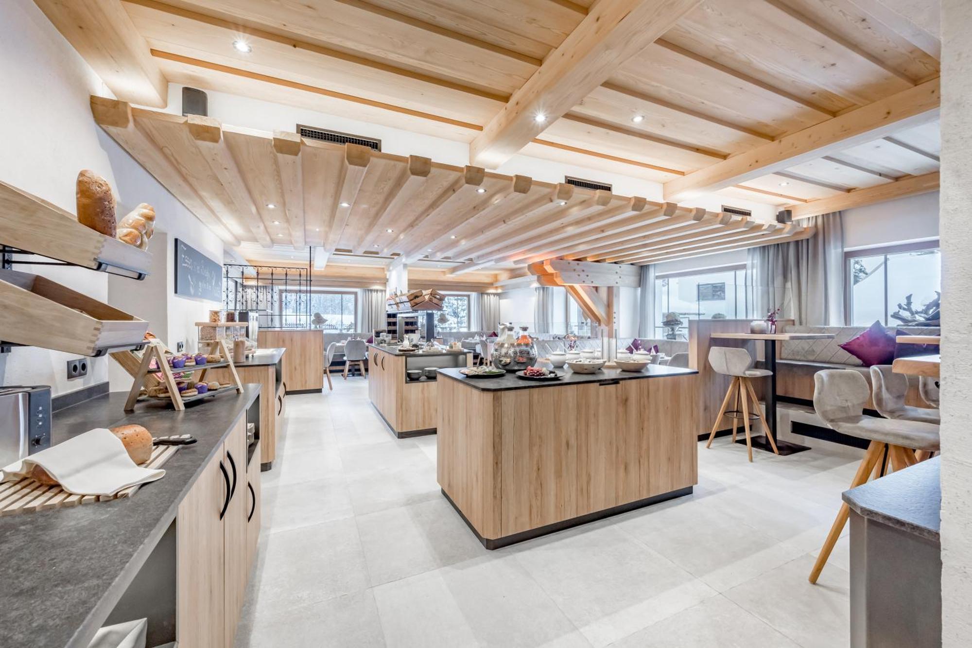 Hotel Jaegerhof Kaunertal Bagian luar foto
