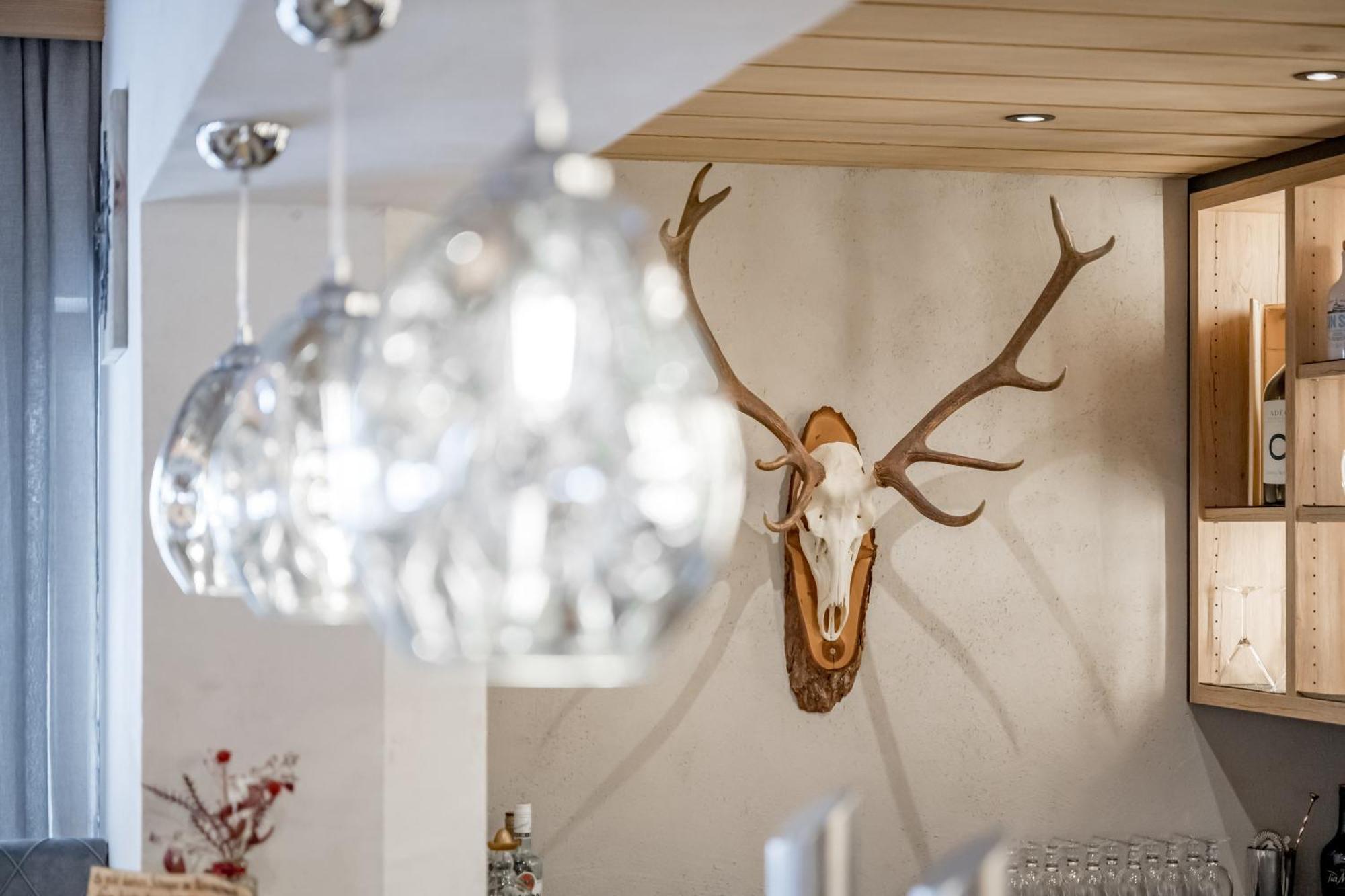 Hotel Jaegerhof Kaunertal Bagian luar foto